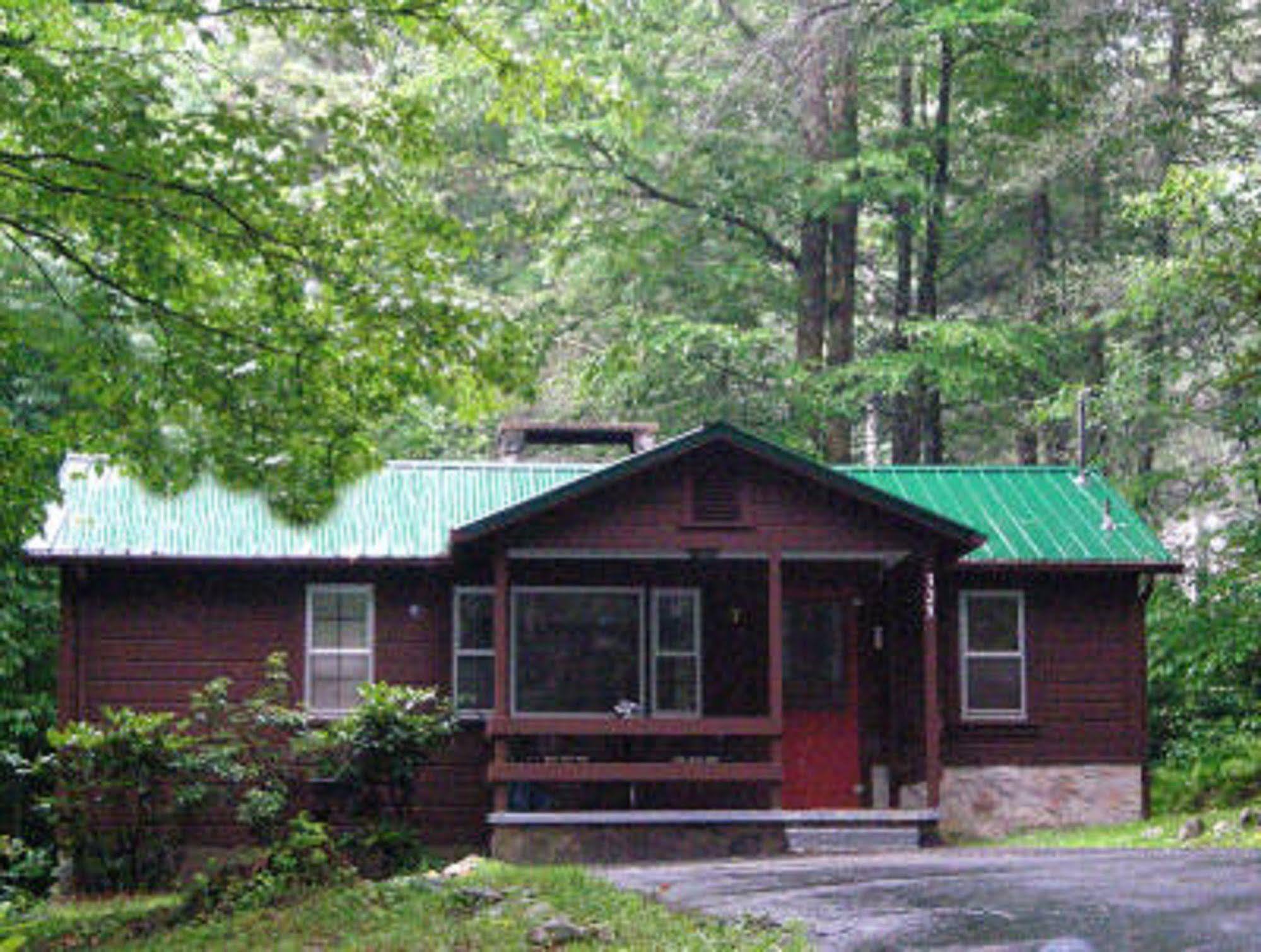 Cabins At Twinbrook Resort Маґґі-Валлі Екстер'єр фото